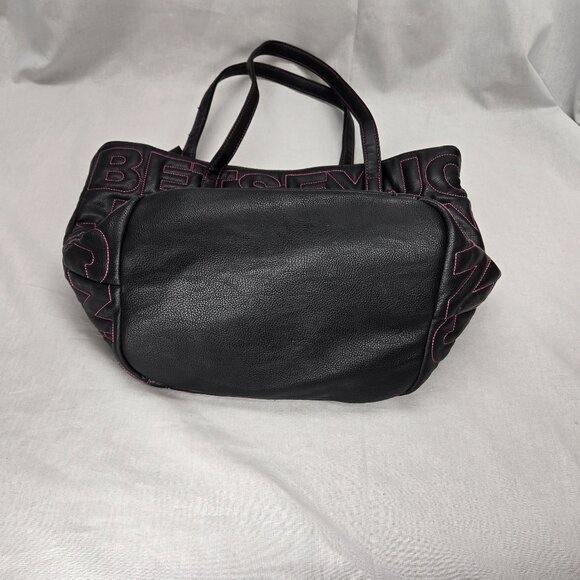 Betsey Johnson Black Bag with Pink Stitching & Black Bow - Picture 7 of 9